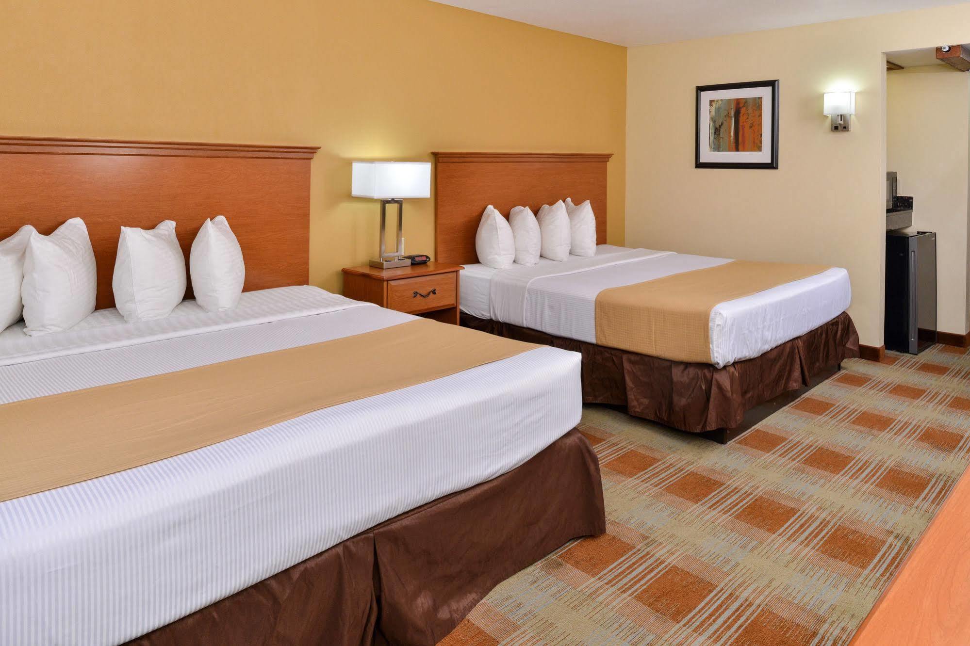 Best Western Kiva Inn Fort Collins Exterior foto